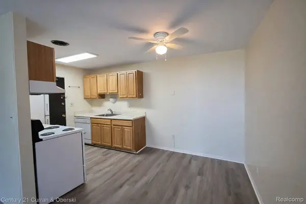 6015 SOUTHFIELD RD #8, Detroit, MI 48228