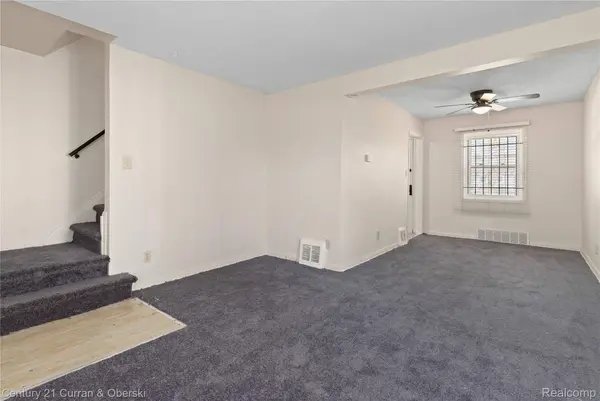 9145 Mettetal PARK, Detroit, MI 48228