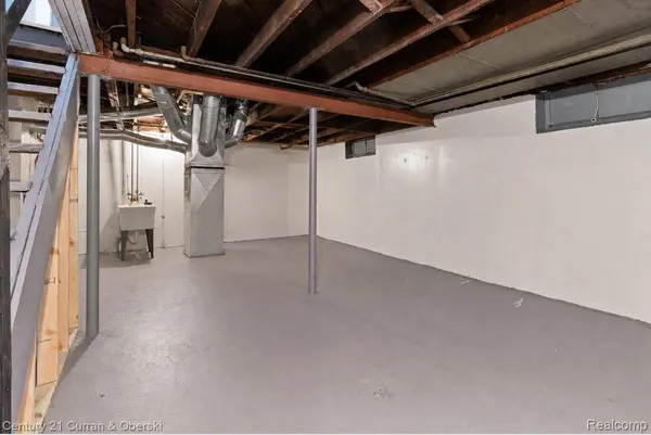 9145 Mettetal PARK, Detroit, MI 48228