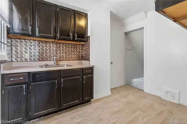 9100 Asbury PARK, Detroit, MI 48228