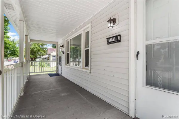 35743 E Michigan AVE #2, Wayne, MI 48184