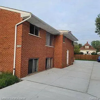2753 10th ST #5, Wyandotte, MI 48192