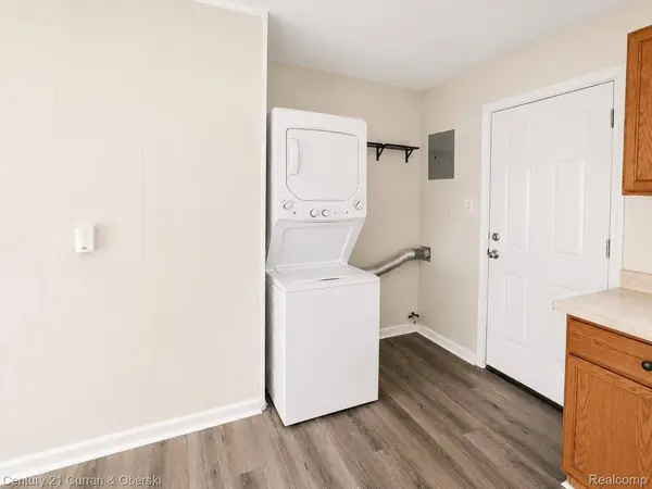 35245 MELTON ST, Westland, MI 48186