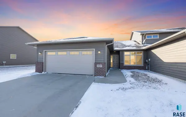 5507 S Yarrow Trl, Sioux Falls, SD 57108