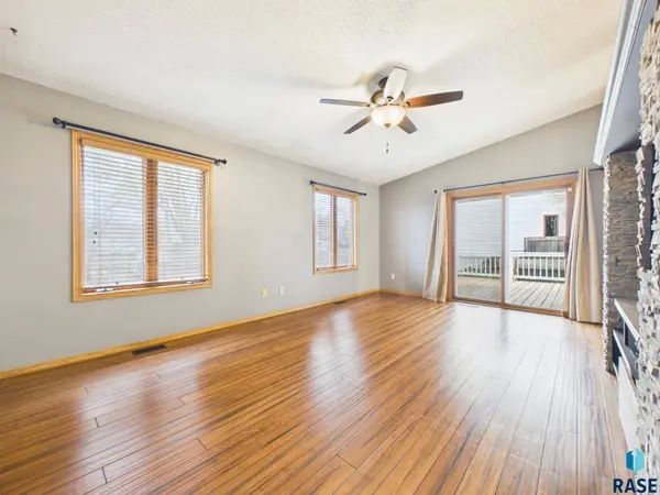 5503 W 53rd St, Sioux Falls, SD 57106