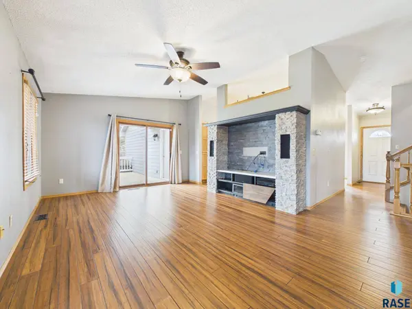 5503 W 53rd St, Sioux Falls, SD 57106