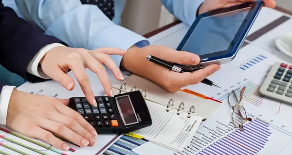 The Biweekly Mortgage - Who Needs It?,Natalie Roth