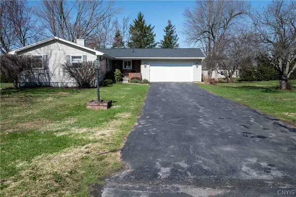 5875 Columbus DR, Marcy, NY 13403