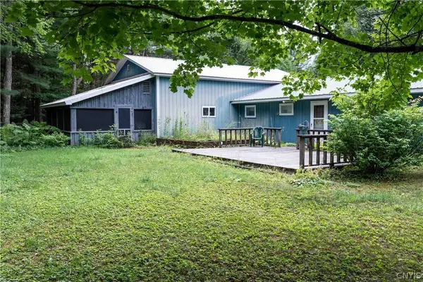 6050 Lorraine RD, Forestport, NY 13338
