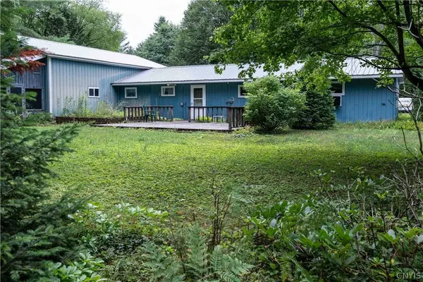 6050 Lorraine RD, Forestport, NY 13338