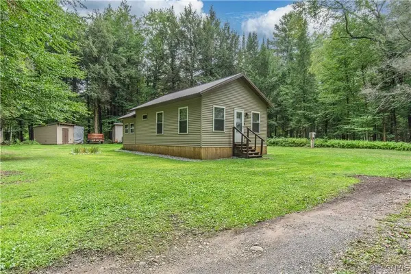 425 Kittner LN, Boonville, NY 13309