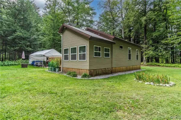 425 Kittner LN, Boonville, NY 13309