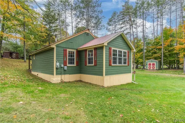 9091 Brown Tract RD, Remsen, NY 13438