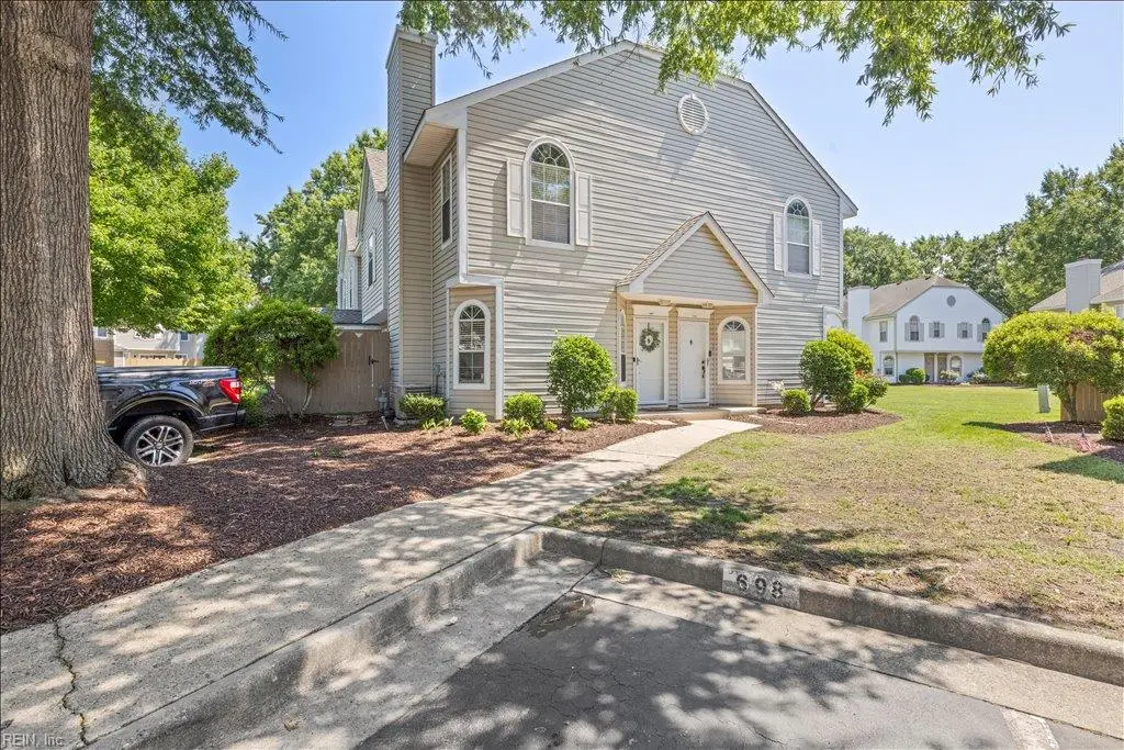 1697 Cottenham Ln, Virginia Beach, VA 23454-6404