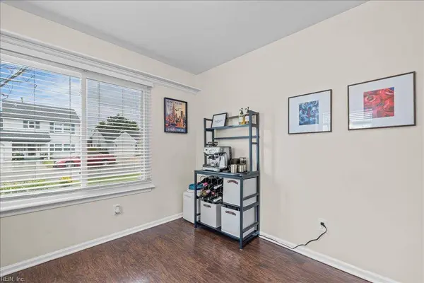 1852 Haviland DR, Virginia Beach, VA 23454