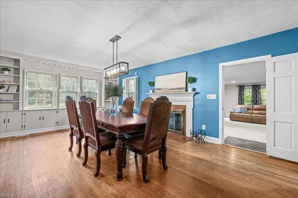 4104 Thalia DR, Virginia Beach, VA 23452