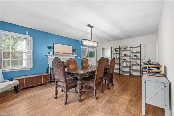4104 Thalia DR, Virginia Beach, VA 23452