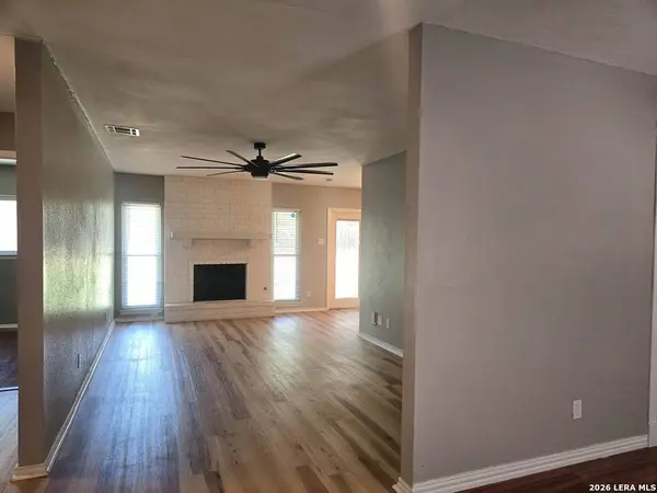 7103 Moss Creek Drive, San Antonio, TX 78238