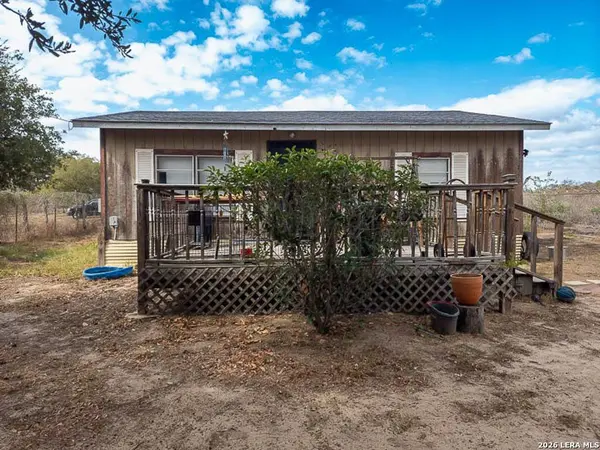 343 Bocawood Drive, Poteet, TX 78065