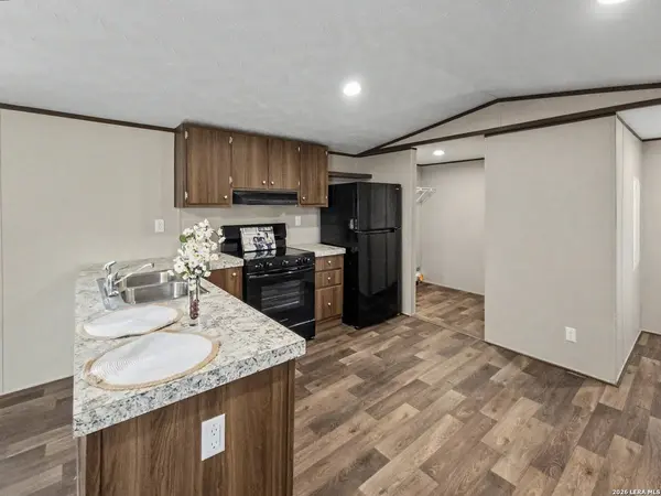 4634 Waterwood Pass Drive, San Antonio, TX 78112