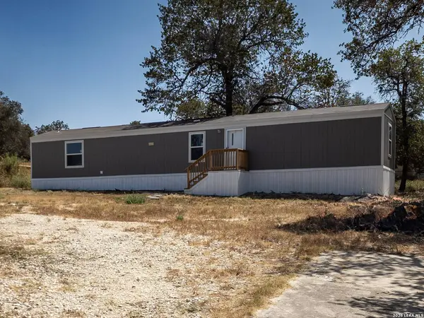 4634 Waterwood Pass Drive, San Antonio, TX 78112