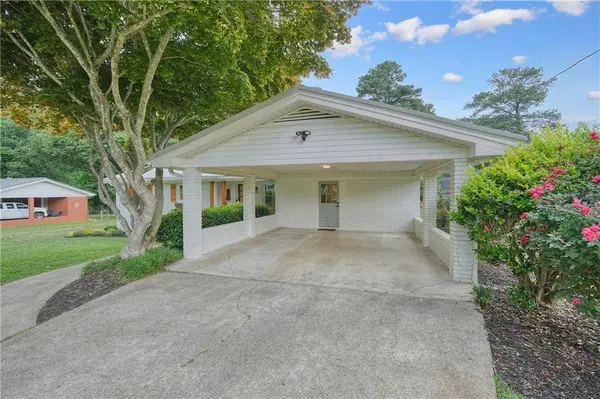 83 Donna LN, Dallas, GA 30157