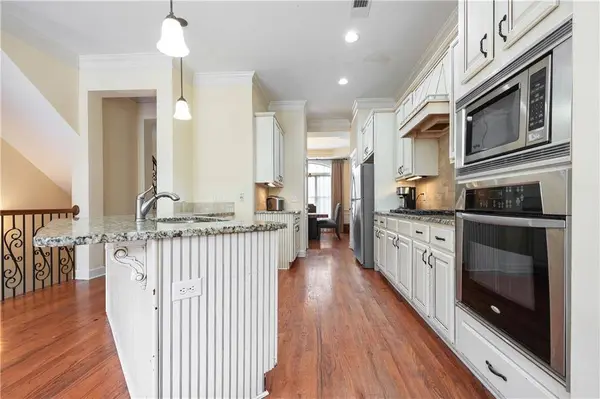 900 Telfair Close, Sandy Springs, GA 30350