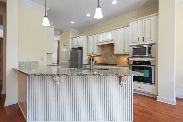 900 Telfair Close, Sandy Springs, GA 30350