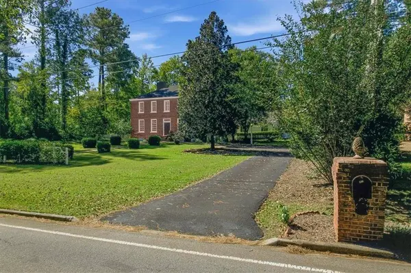 405 N Pine Hill RD, Griffin, GA 30223