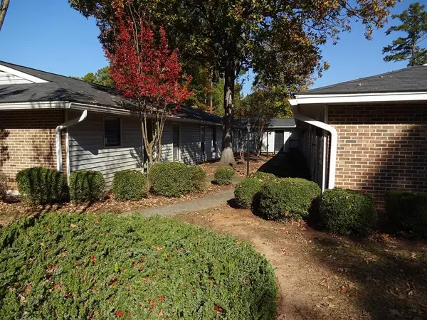 7522 Irmo Drive | Local Businesses & Office Space for Lease