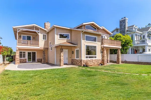 1546 Oak Ave, Carlsbad, CA 92008