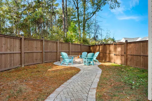 127 Lakestone Rd, Moncks Corner, SC 29461
