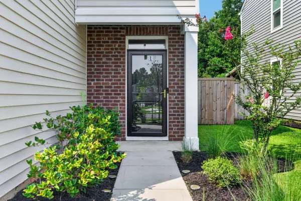 713 Pepperbush St, Charleston, SC 29414
