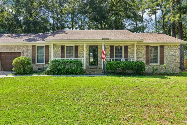 304 Summercourt Dr, Summerville, SC 29485