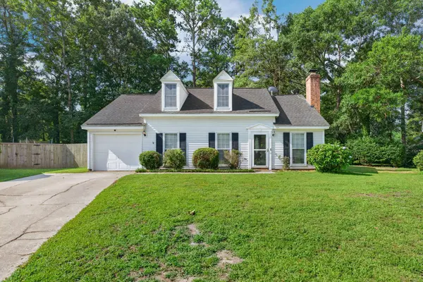 110 Kings Ct, Goose Creek, SC 29445