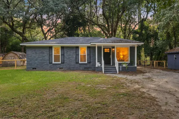 1627 Point Park Dr, Johns Island, SC 29455