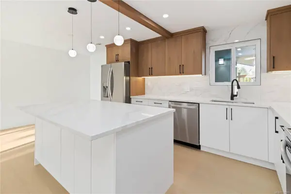 964 Loch Glen Pl, Langford, BC V9B 4Z5