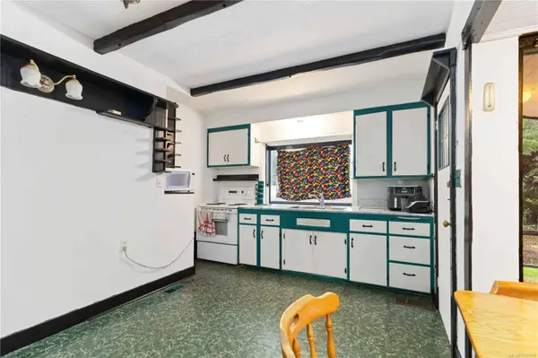 5447 Fowler Rd, Saanich, BC V8Y 1Y4