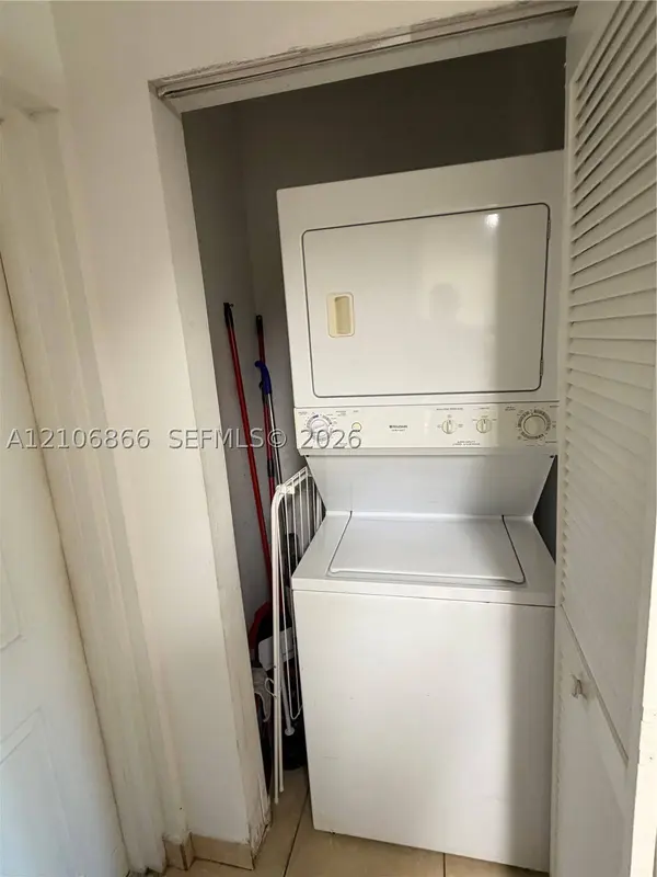 6800 Nova Dr #201-1, Davie, FL 33317