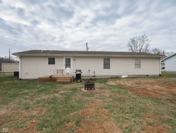 6735 N Main ST, Freetown, IN 47235