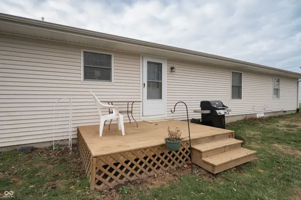 6735 N Main ST, Freetown, IN 47235