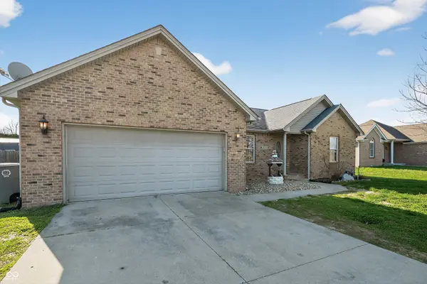 4456 Katy DR, Seymour, IN 47274