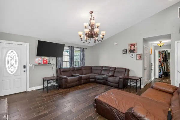 4456 Katy DR, Seymour, IN 47274