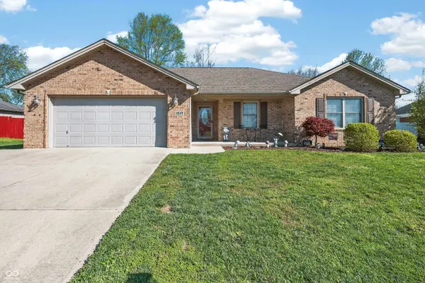 1839 Richards DR, Seymour, IN 47274