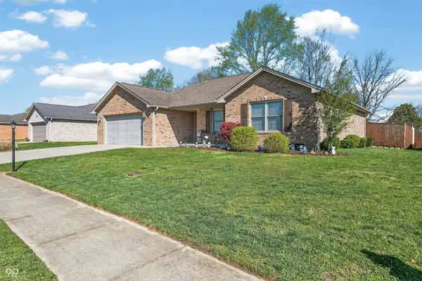 1839 Richards DR, Seymour, IN 47274