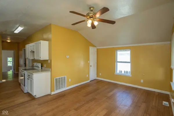 811 W Laurel ST, Seymour, IN 47274