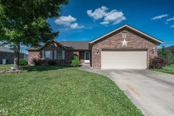 4611 Ashwood DR, Seymour, IN 47274