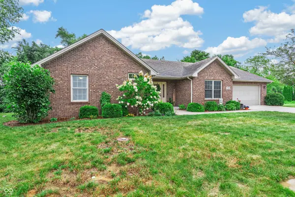 1780 Sams CIR, Seymour, IN 47274