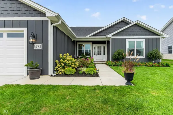 6773 Redbud LN, Seymour, IN 47274