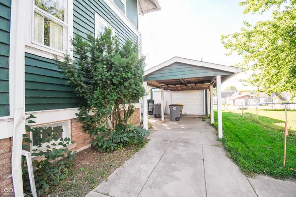718 S Walnut ST, Seymour, IN 47274